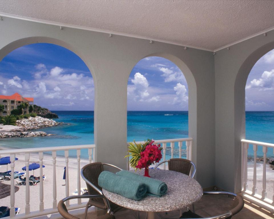Divi Little Bay Beach Resort Philipsburg  Restaurang bild
